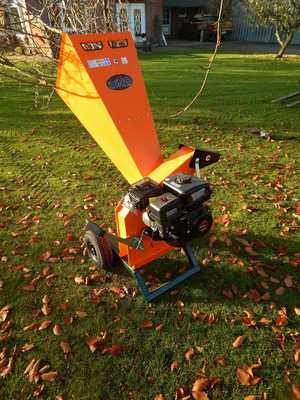 Dino Häcksler LH6550 bis 40mm Holzhäcksler